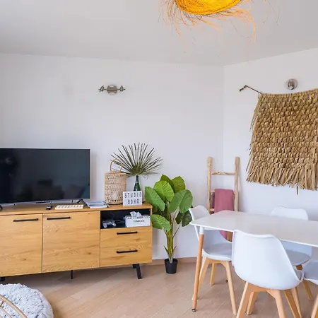 Appartement Cozy With Sleeping Area And Sea View *