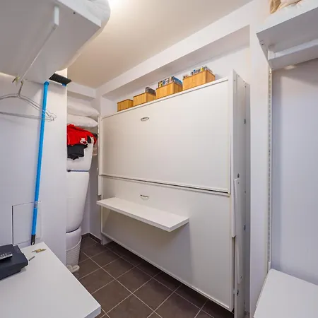 Appartement Cozy With Sleeping Area And Sea View